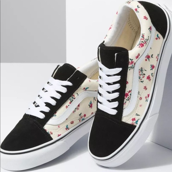 Vans Ditsy Floral Old Skool Sneakers - Picture 3 of 13